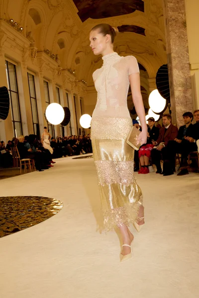 Look 26